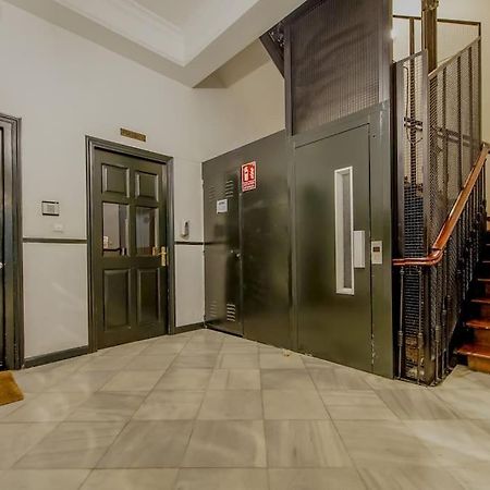 Modern Apt Para 6Px En La Plaza De Tirso De Molina Madrid Extérieur photo