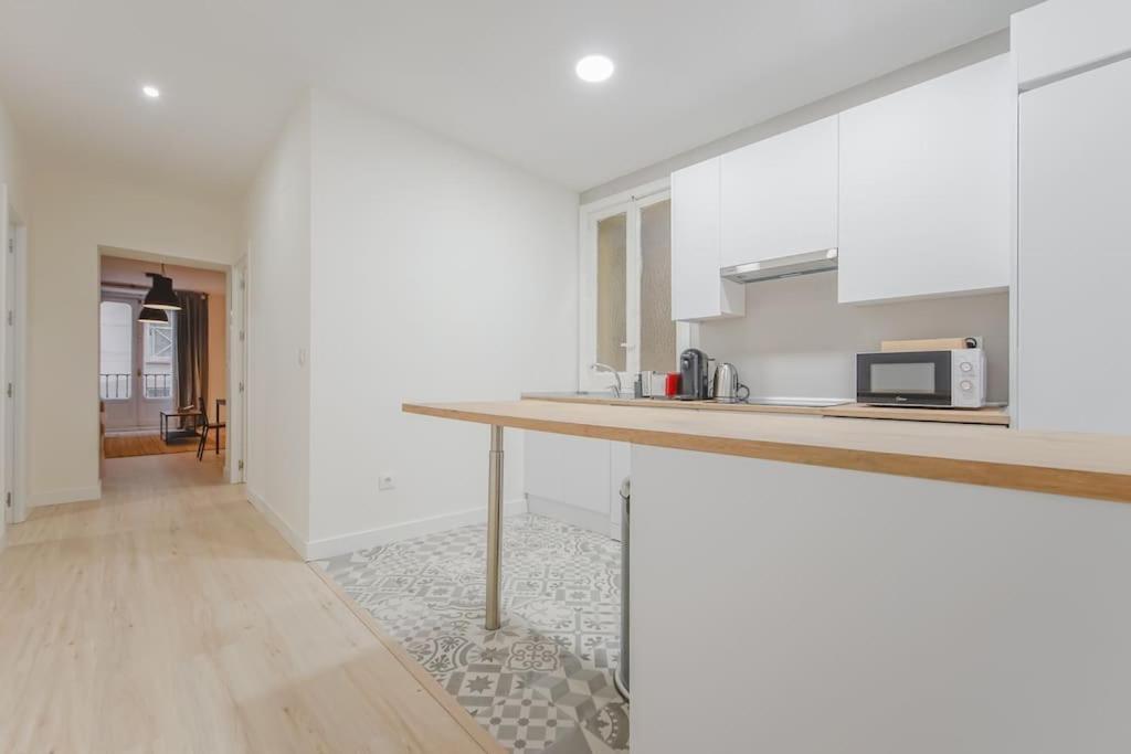 Modern Apt Para 6Px En La Plaza De Tirso De Molina Madrid Extérieur photo