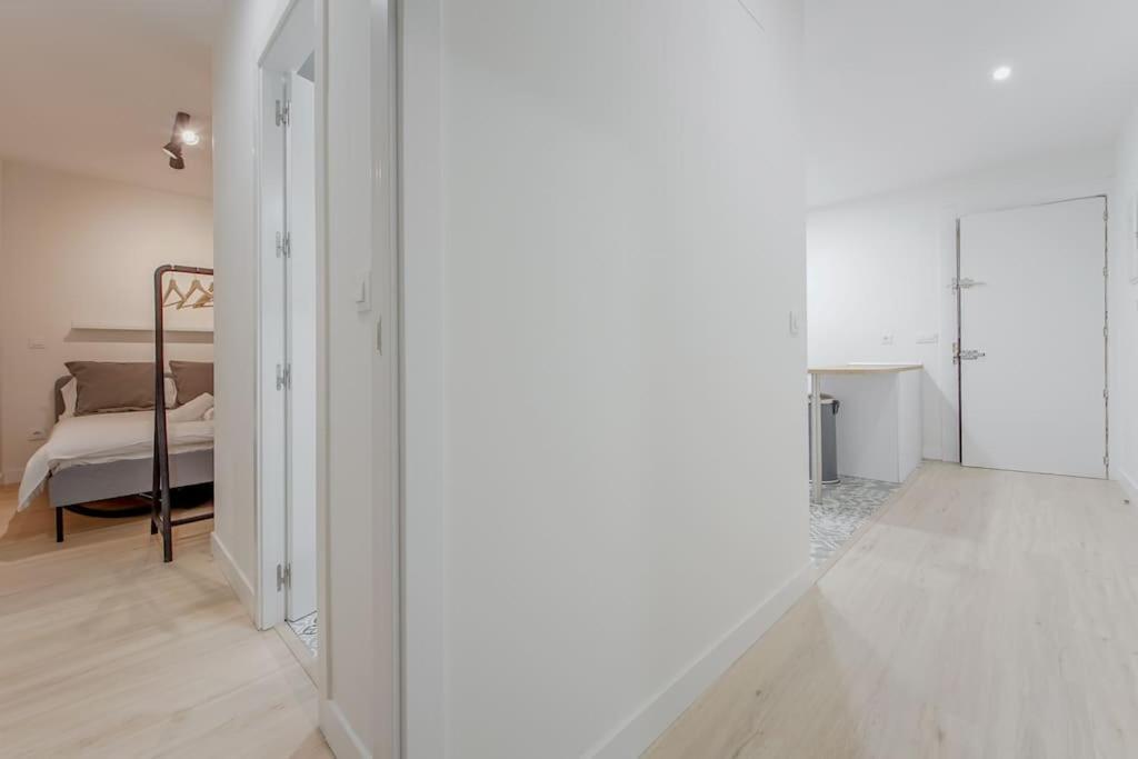 Modern Apt Para 6Px En La Plaza De Tirso De Molina Madrid Extérieur photo